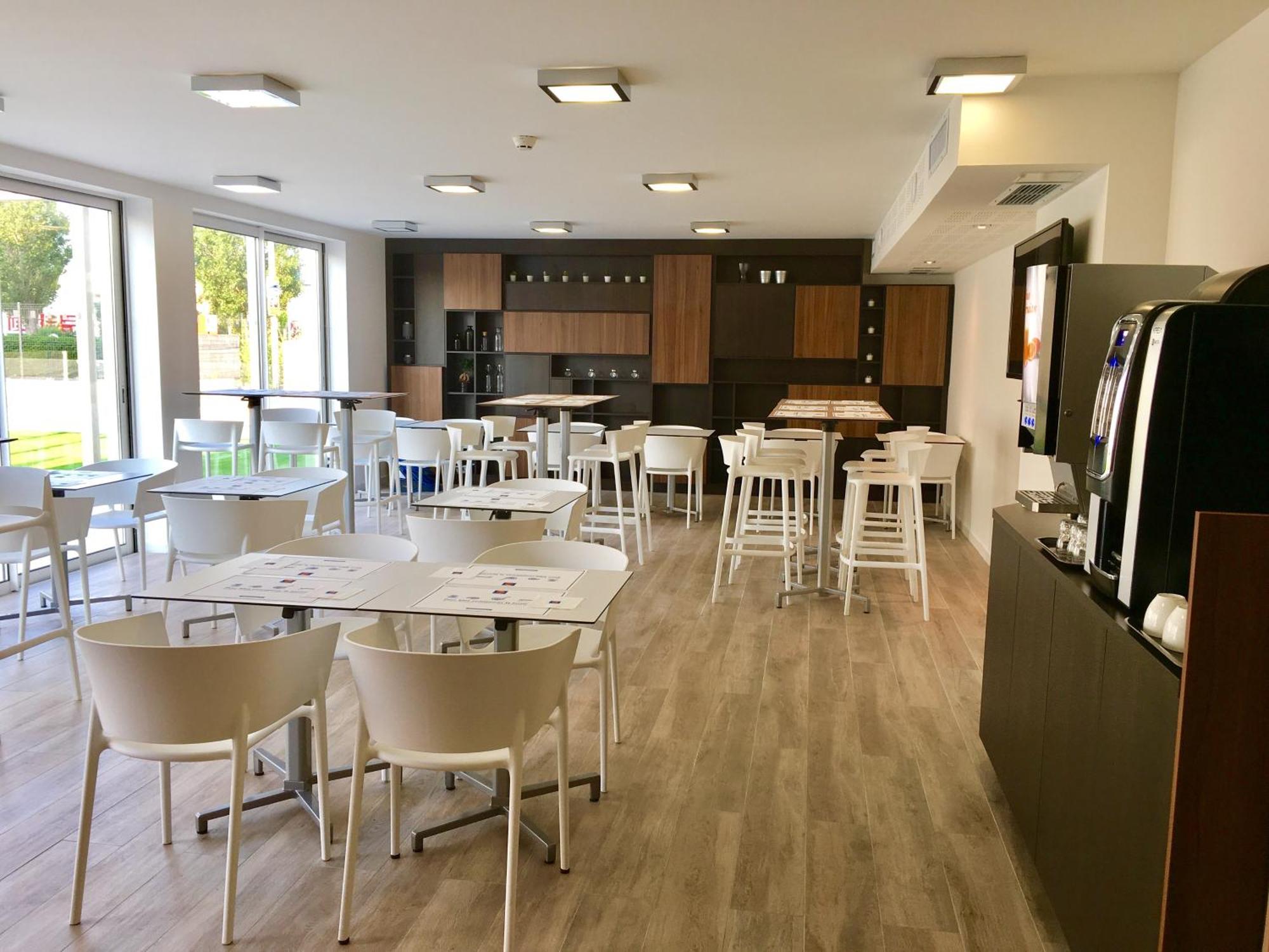 Brit Hotel Martigues Nord Buitenkant foto